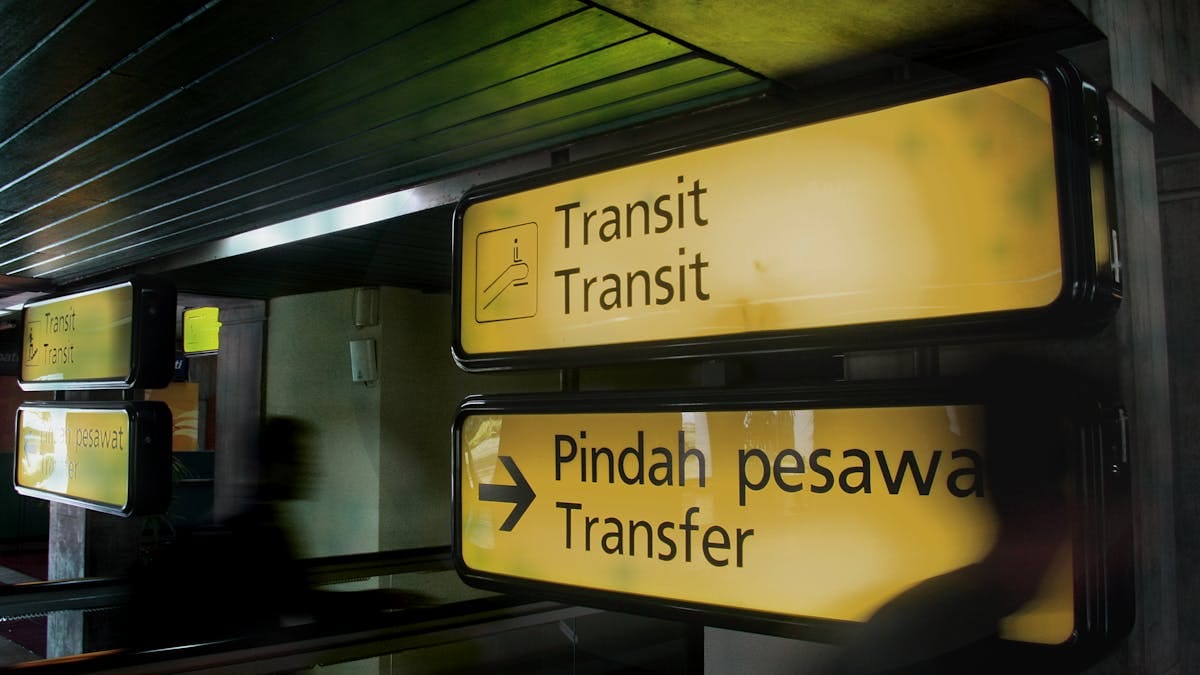 UK airport transit terminal for US travelers needing a UK ETA in 2026
